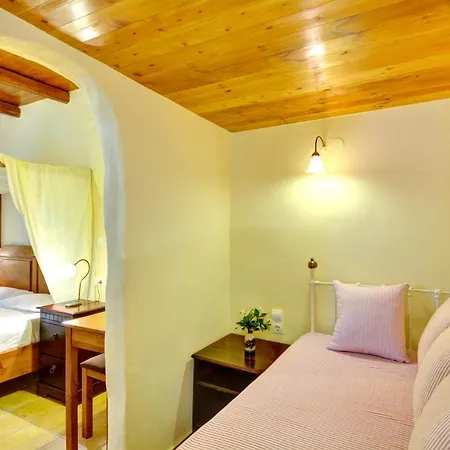 In Guest - Traditional For Relaxation And Rejuvenation Vendégház *