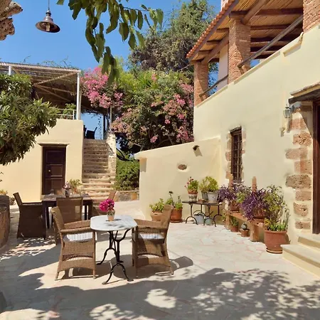 Affittacamere In Guest - Traditional For Relaxation And Rejuvenation La Canea