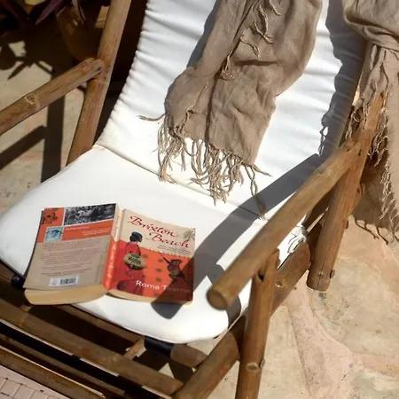 In Guest - Traditional For Relaxation And Rejuvenation Affittacamere La Canea